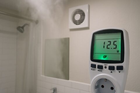 Badlüfter automatisch steuern und Stromverbrauch im Bad senken